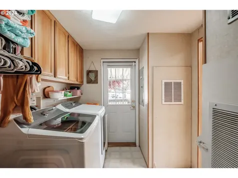 428/430 SE Bridgeway Avenue Corvallis OR 97333