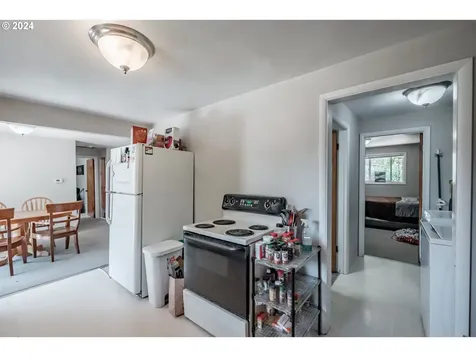 428/430 SE Bridgeway Avenue Corvallis OR 97333
