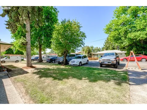 428/430 SE Bridgeway Avenue Corvallis OR 97333