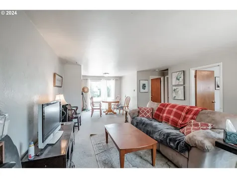428/430 SE Bridgeway Avenue Corvallis OR 97333
