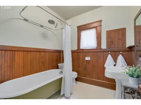 1148 W 5th Avenue Eugene OR 97402