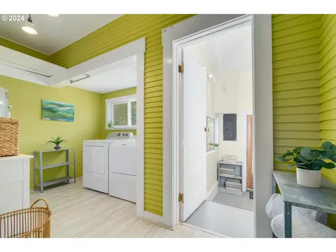 1148 W 5th Avenue Eugene OR 97402