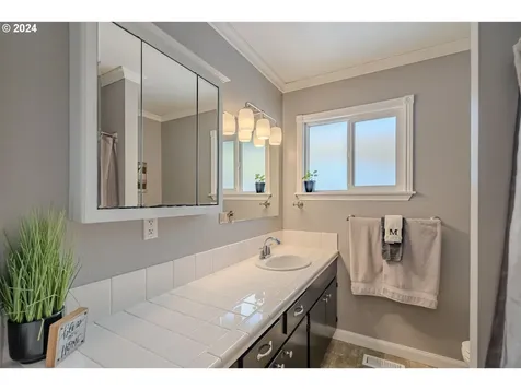 21125 Se Clay Court Gresham OR 97030