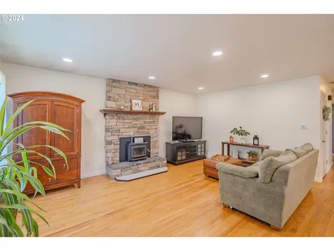 21125 Se Clay Court Gresham OR 97030