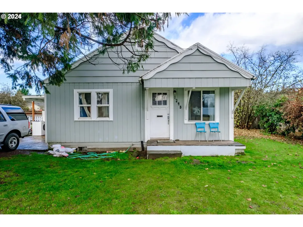 1248 1st Avenue Sweet Home OR 97386