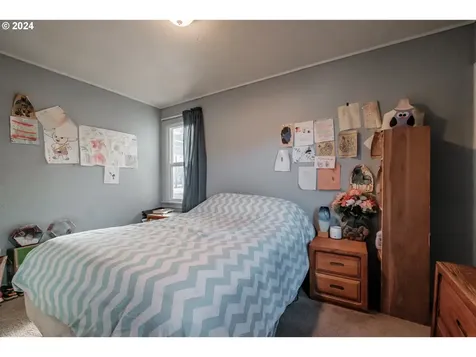 1248 1st Avenue Sweet Home OR 97386