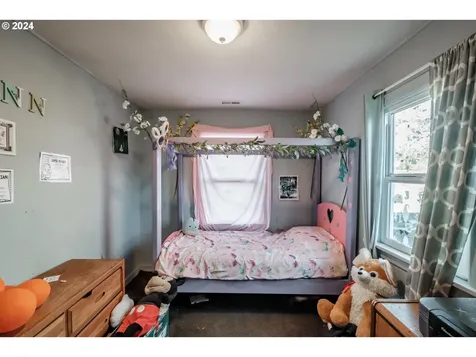 1248 1st Avenue Sweet Home OR 97386
