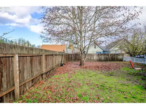 1248 1st Avenue Sweet Home OR 97386
