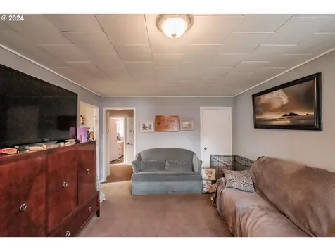 1248 1st Avenue Sweet Home OR 97386