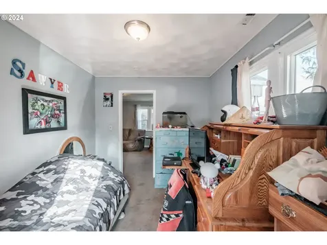 1248 1st Avenue Sweet Home OR 97386
