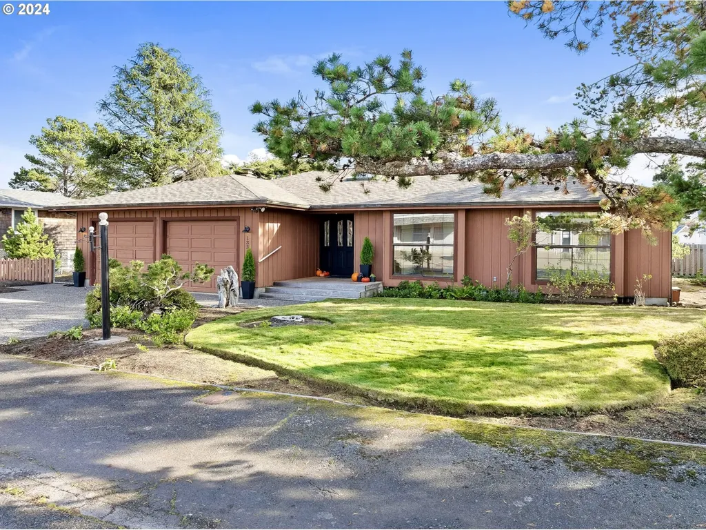 1331 S Columbia Street Seaside OR 97138