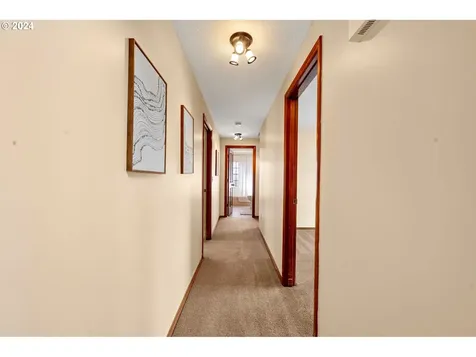 1331 S Columbia Street Seaside OR 97138