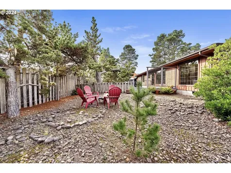 1331 S Columbia Street Seaside OR 97138