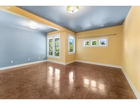1225 NW 102nd Avenue Portland OR 97229