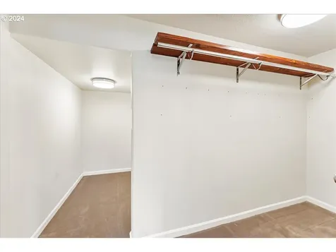 1225 NW 102nd Avenue Portland OR 97229
