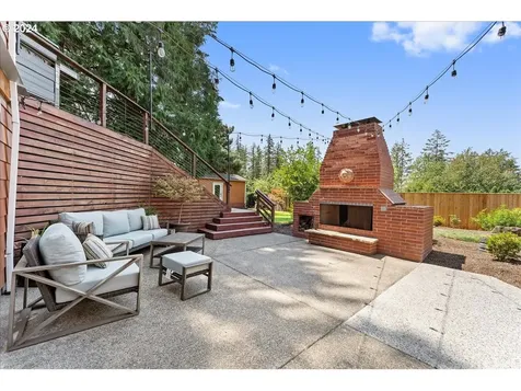 1225 NW 102nd Avenue Portland OR 97229