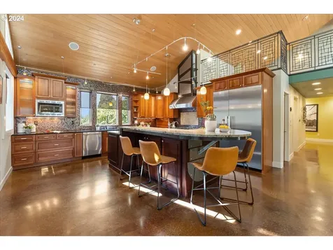 1225 NW 102nd Avenue Portland OR 97229