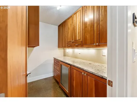 1225 NW 102nd Avenue Portland OR 97229