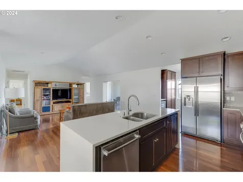 2545 Green Mountain Road Kalama WA 98625