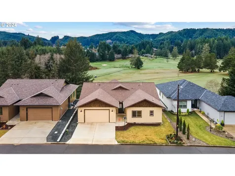 861 Masters Court Reedsport OR 97467