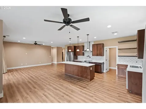 861 Masters Court Reedsport OR 97467