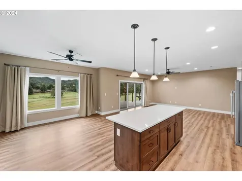 861 Masters Court Reedsport OR 97467