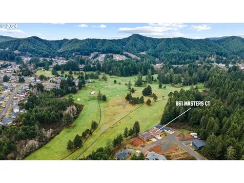 861 Masters Court Reedsport OR 97467