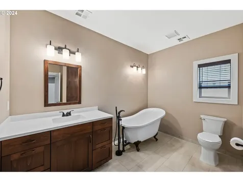 861 Masters Court Reedsport OR 97467