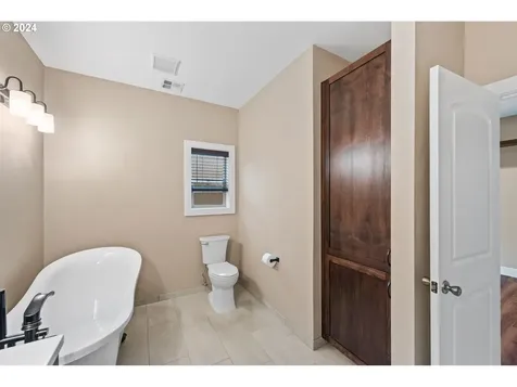 861 Masters Court Reedsport OR 97467