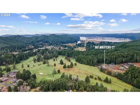 861 Masters Court Reedsport OR 97467