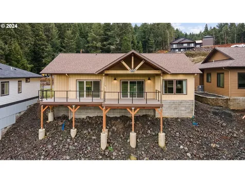 861 Masters Court Reedsport OR 97467