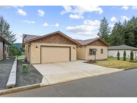 861 Masters Court Reedsport OR 97467
