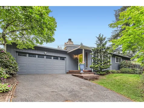 9423 Ne Schuyler Street Portland OR 97220