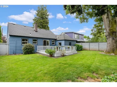 9405 N Portsmouth Avenue Portland OR 97203