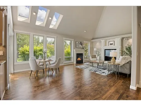 14259 Nw Lakeshore Court Portland OR 97229