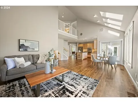 14259 Nw Lakeshore Court Portland OR 97229
