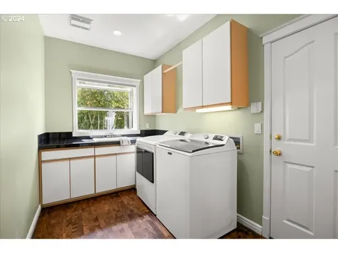 14259 Nw Lakeshore Court Portland OR 97229