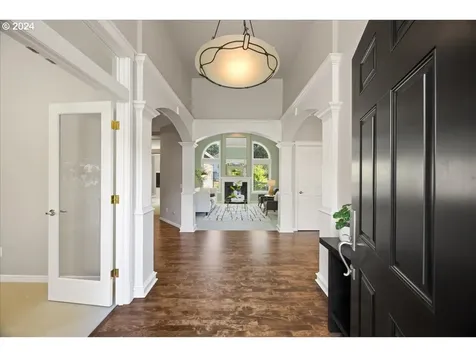 14259 Nw Lakeshore Court Portland OR 97229