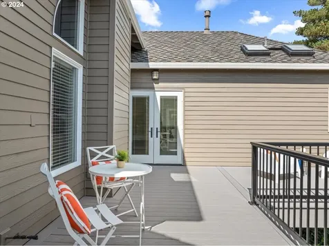14259 Nw Lakeshore Court Portland OR 97229