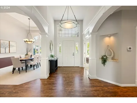 14259 Nw Lakeshore Court Portland OR 97229