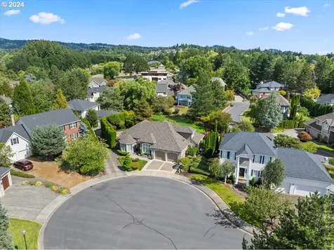 14259 Nw Lakeshore Court Portland OR 97229