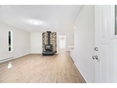 28606 Se Woods Road Eagle Creek OR 97022