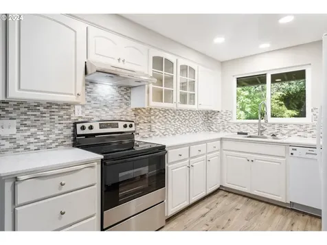 28606 Se Woods Road Eagle Creek OR 97022