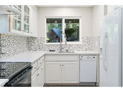 28606 Se Woods Road Eagle Creek OR 97022