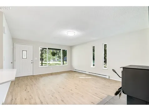 28606 Se Woods Road Eagle Creek OR 97022