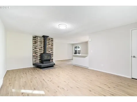 28606 Se Woods Road Eagle Creek OR 97022