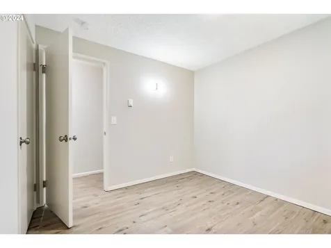 28606 Se Woods Road Eagle Creek OR 97022