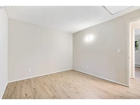 28606 Se Woods Road Eagle Creek OR 97022