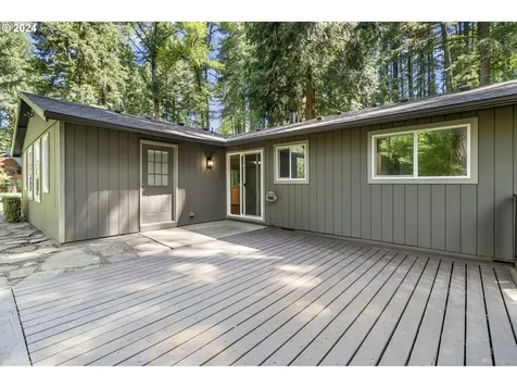 28606 Se Woods Road Eagle Creek OR 97022