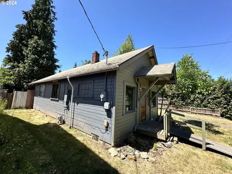 629 N 10th Street Cottage Grove OR 97424